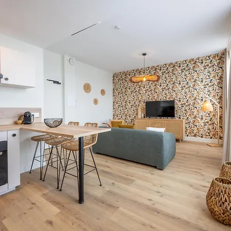 67 Victor Hugo Apartment