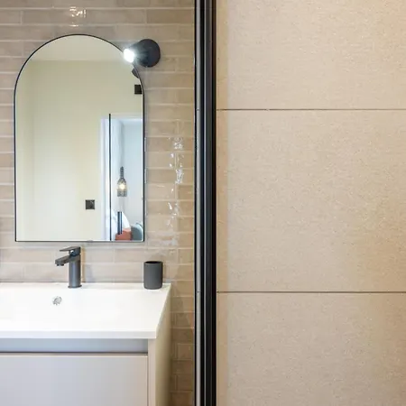 Apartment 67 Victor Hugo