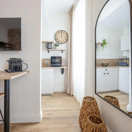 67 Victor Hugo Cognac