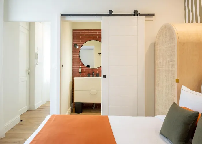 67 Victor Hugo * Cognac