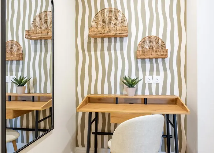 67 Victor Hugo Cognac