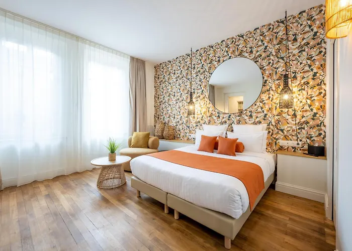 67 Victor Hugo * Cognac