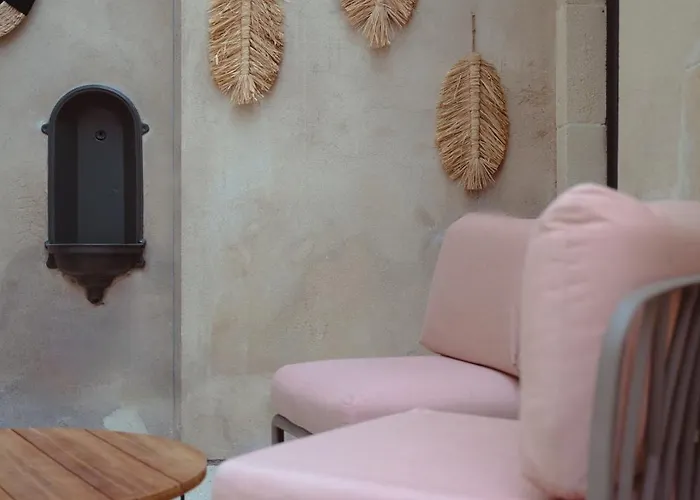 67 Victor Hugo * Cognac